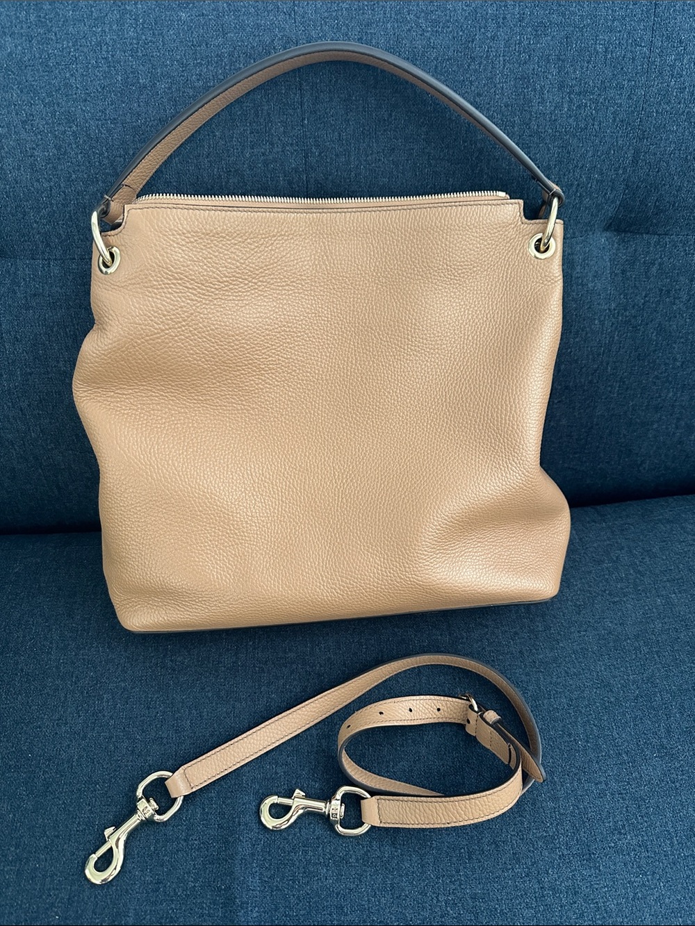 Gucci Interlocking G Soho Leather Hobo with Tassel and strap - like new - Picture 6 of 16